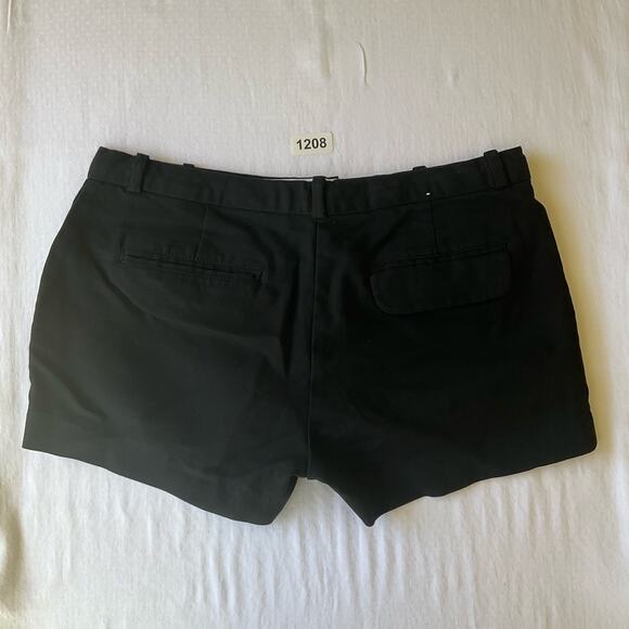 Old Navy Women’s Casual Khaki Short Shorts size 6 US, Solid Black - Picture 9 of 10